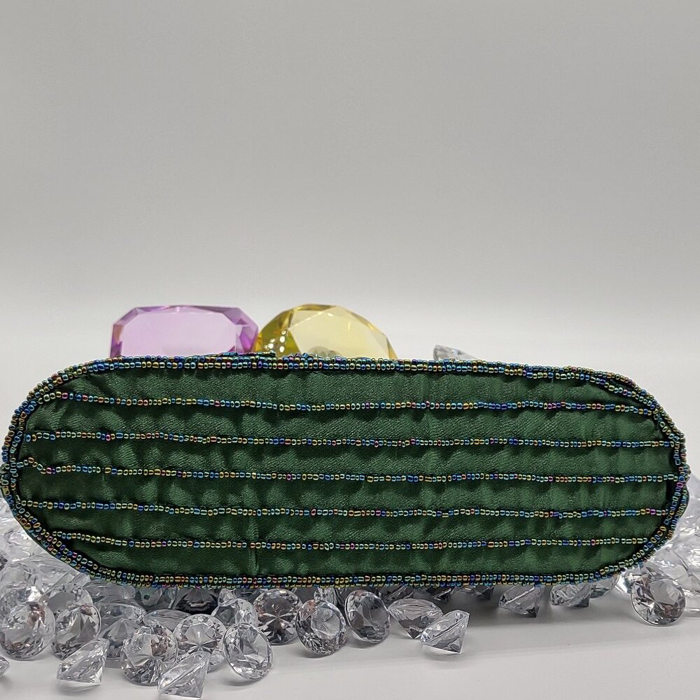 Vintage Floral Embroidered Clutch Handbag - Picture 4 of 8